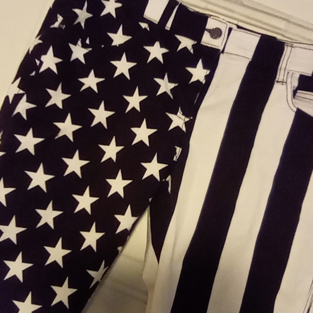 Hot Topic Royal Bones Juniors Girl Skinny Jeans